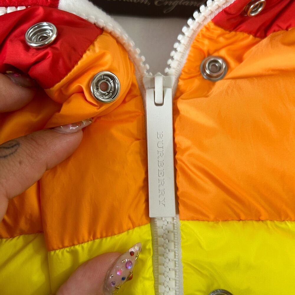 RARE Burberry Rainbow Stripe Down Filled Quilted Puffer Vest Concealed Zip S - Picture 9 of 13